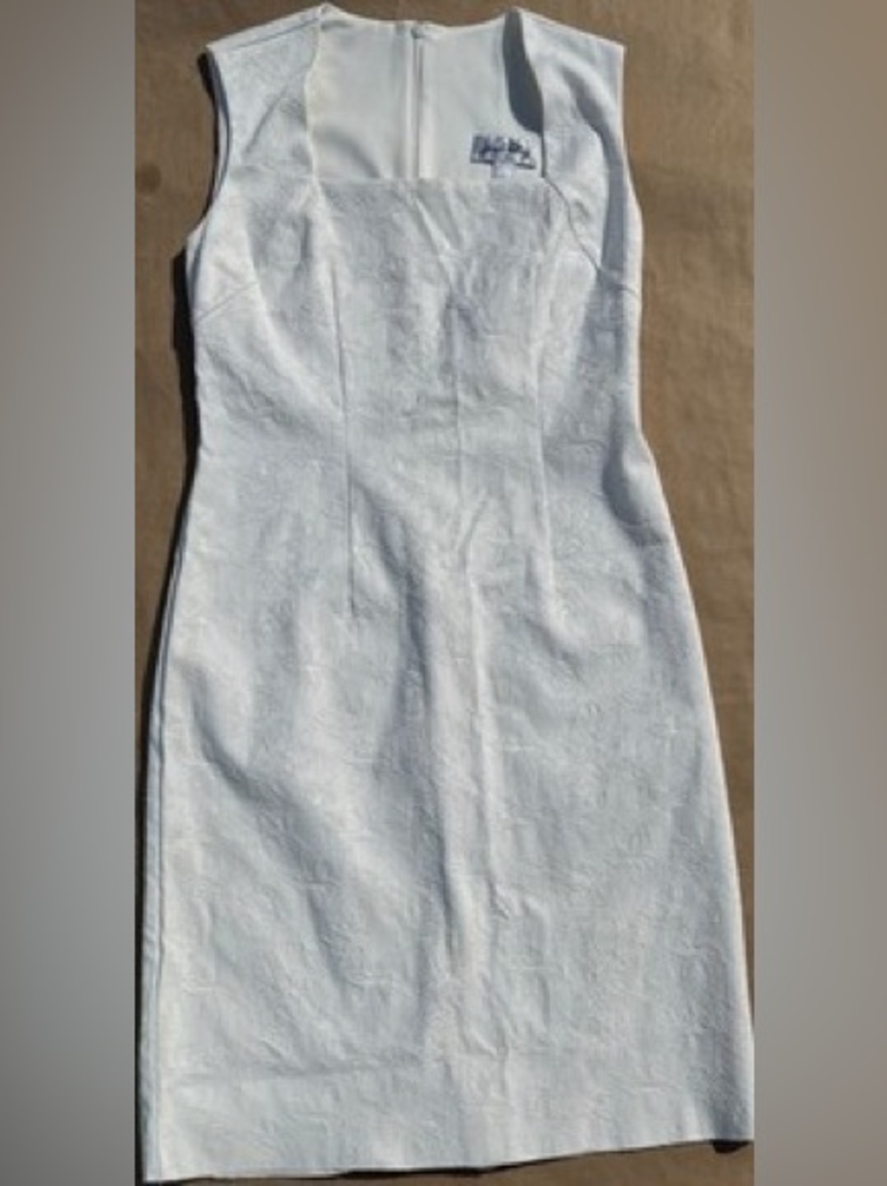 Joseph Ribkoff White Textured Floral Jacquard Sheath Dress - Size 10 EUC